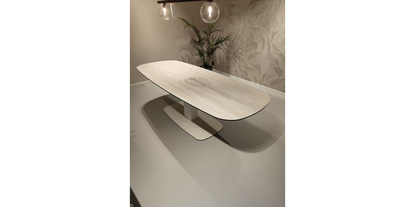 (Showroommodel)Montel Eettafel Yuno
