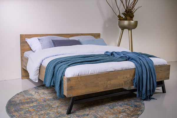 Steel & Stockings Ledikant Hoyt