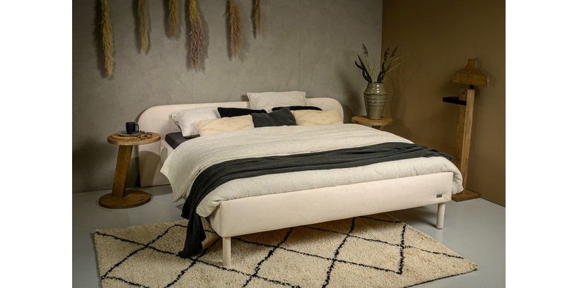 Steel & Stockings Ledikant Lotta