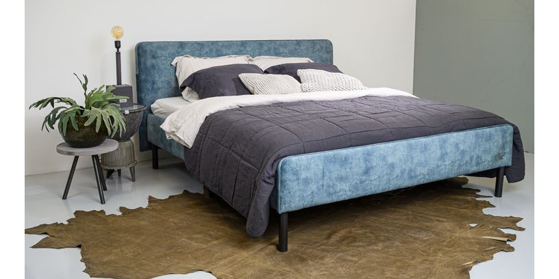 Steel & Stockings Ledikant Olijfje