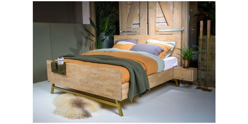 Steel & Stockings Ledikant Viggo