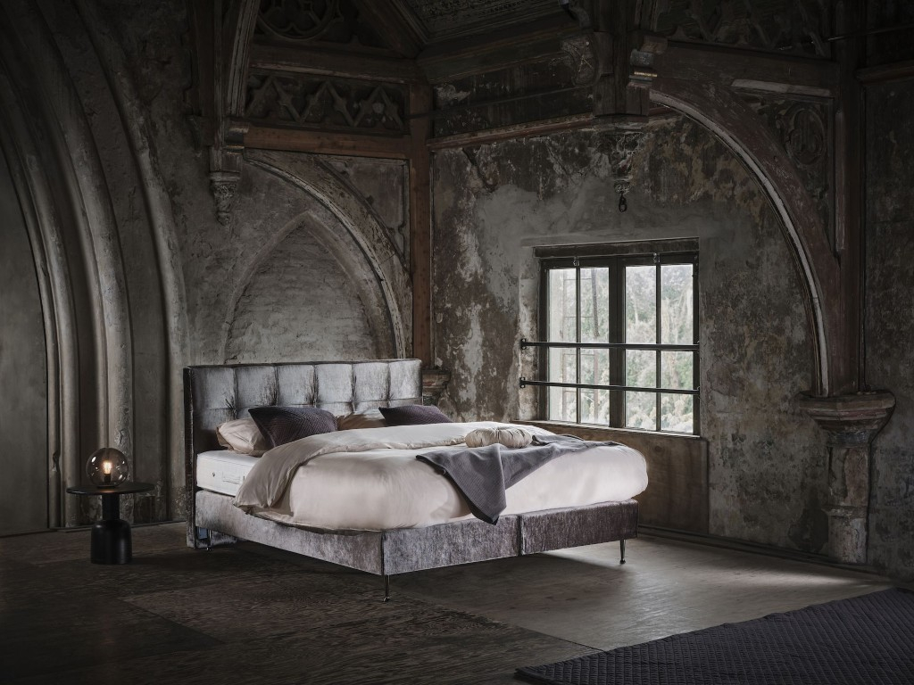 Pullman Boxspring Goldline Belleville