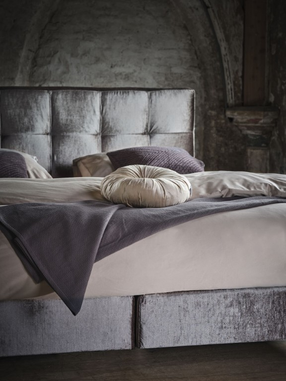 Pullman Boxspring Goldline Belleville