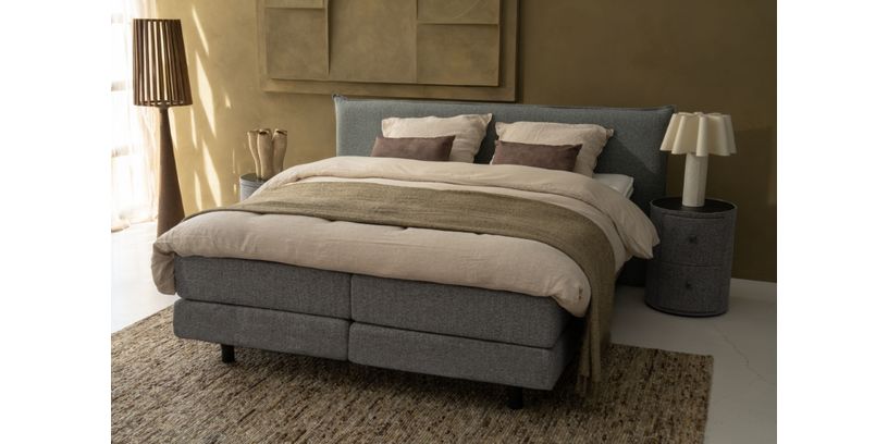 Ubica Boxspring Avenza Cushion Vlak