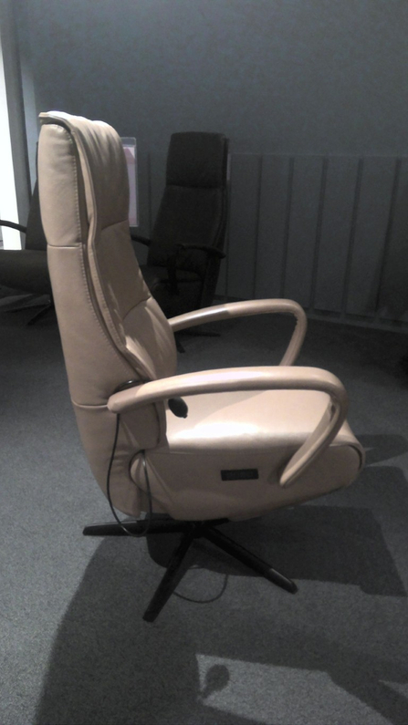 (Showroommodel) Sta-Op Fauteuil Twilla 191N Taupe