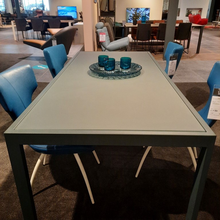 (Showroommodel) Movani Eettafel T1