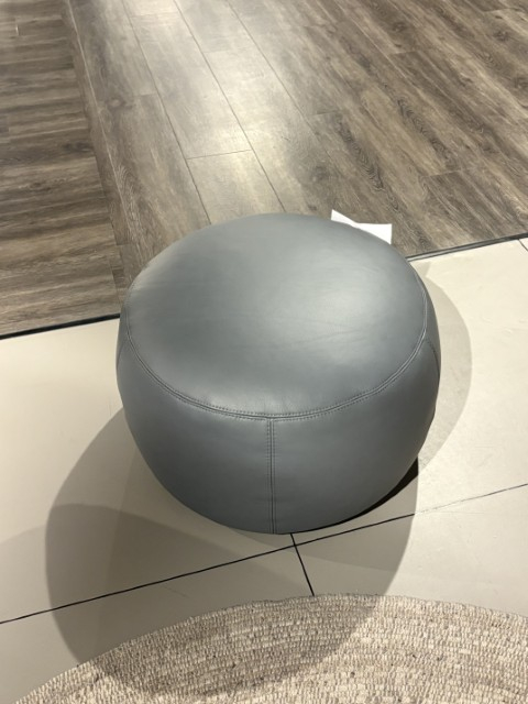 (Showroommodel) Hocker Aiken Blue