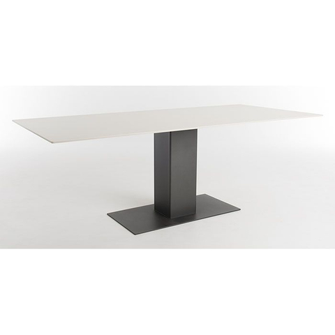 Bert Plantagie Eettafel Shelter 