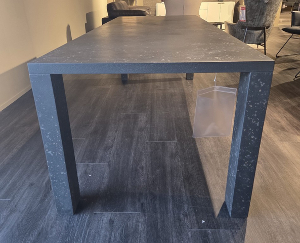 (Showroommodel) De Sede Eettafel DS-777 Blue