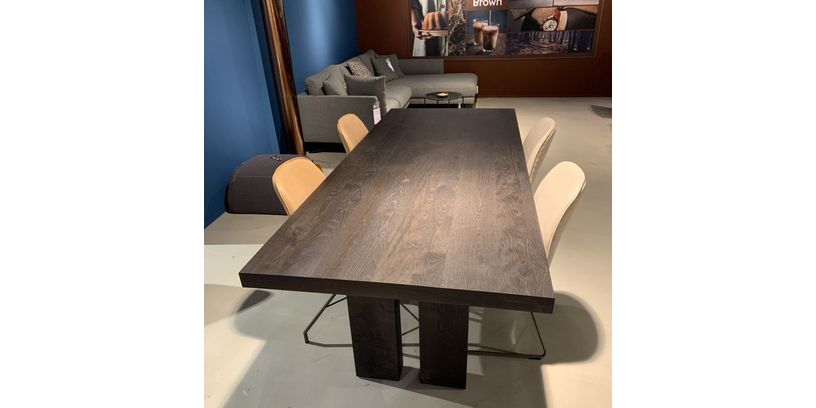 (Showroommodel) Brown Eettafel Fern