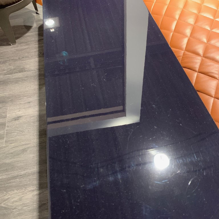 (Showroommodel) Natuzzi Bijzettafel Melpot