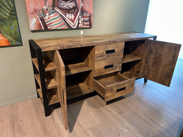 (Showroommodel)Feelings Dressoir Sheffield