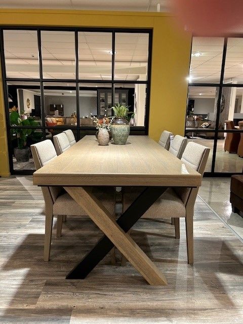 (Showroommodel) Eettafel Stavelot 