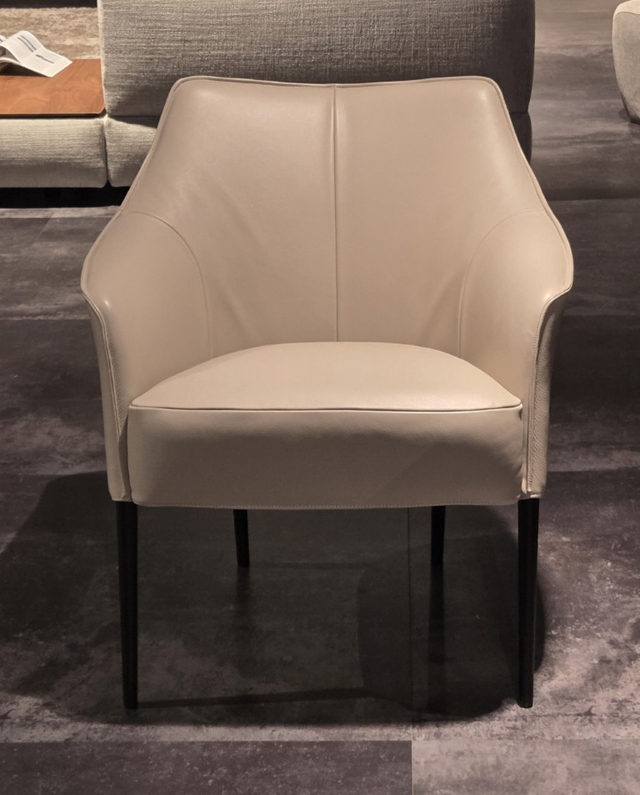 (Showroommodel)Jori Fauteuil Fuga Ovo