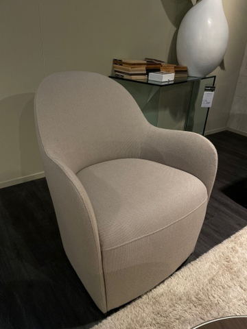 (Showroommodel) Gelderland Fauteuil Solid Chair