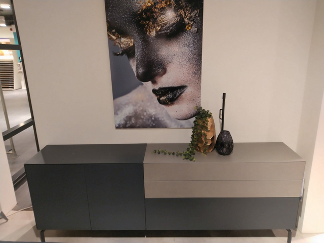 (Showroommodel)Dressoir Tori Staand