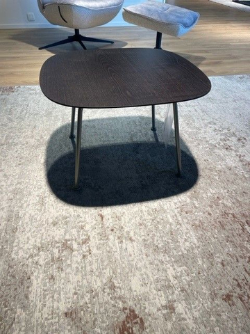 (Showroommodel) Natuzzi Bijzettafel Low