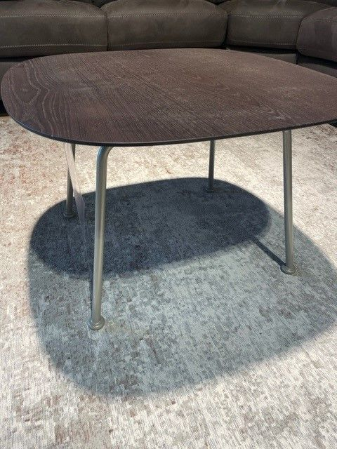 (Showroommodel) Natuzzi Bijzettafel Low
