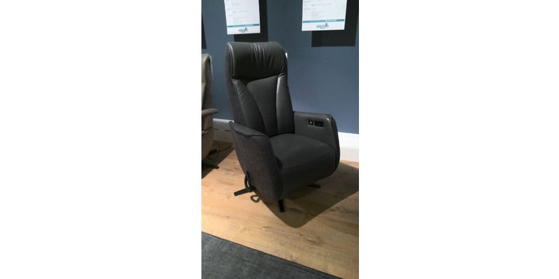(Showroommodel) INHOUSE Sta-Op Fauteuil Lerira