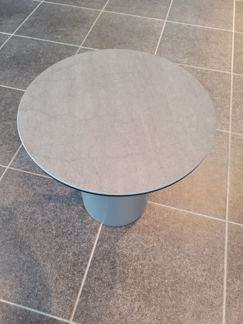 (Showroommodel)Rolf Benz Outdoor Bijzettafel Yoko 