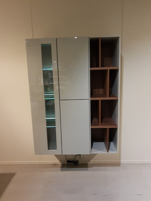 (Showroommodel)NOW!By Hulsta Wandkast Vision Grijs