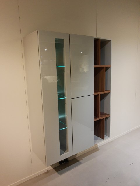 (Showroommodel)NOW!By Hulsta Wandkast Vision Grijs