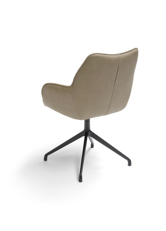 Bree's New World Armstoel Kiq 