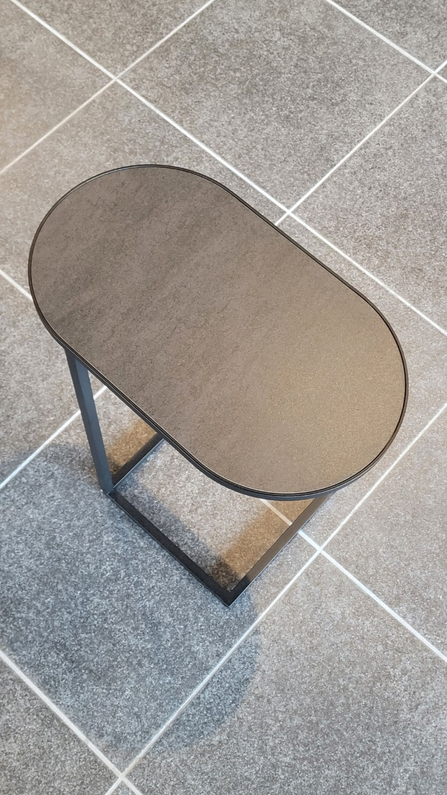 (Showroommodel) Leolux Bijzettafel Prismo Basalt