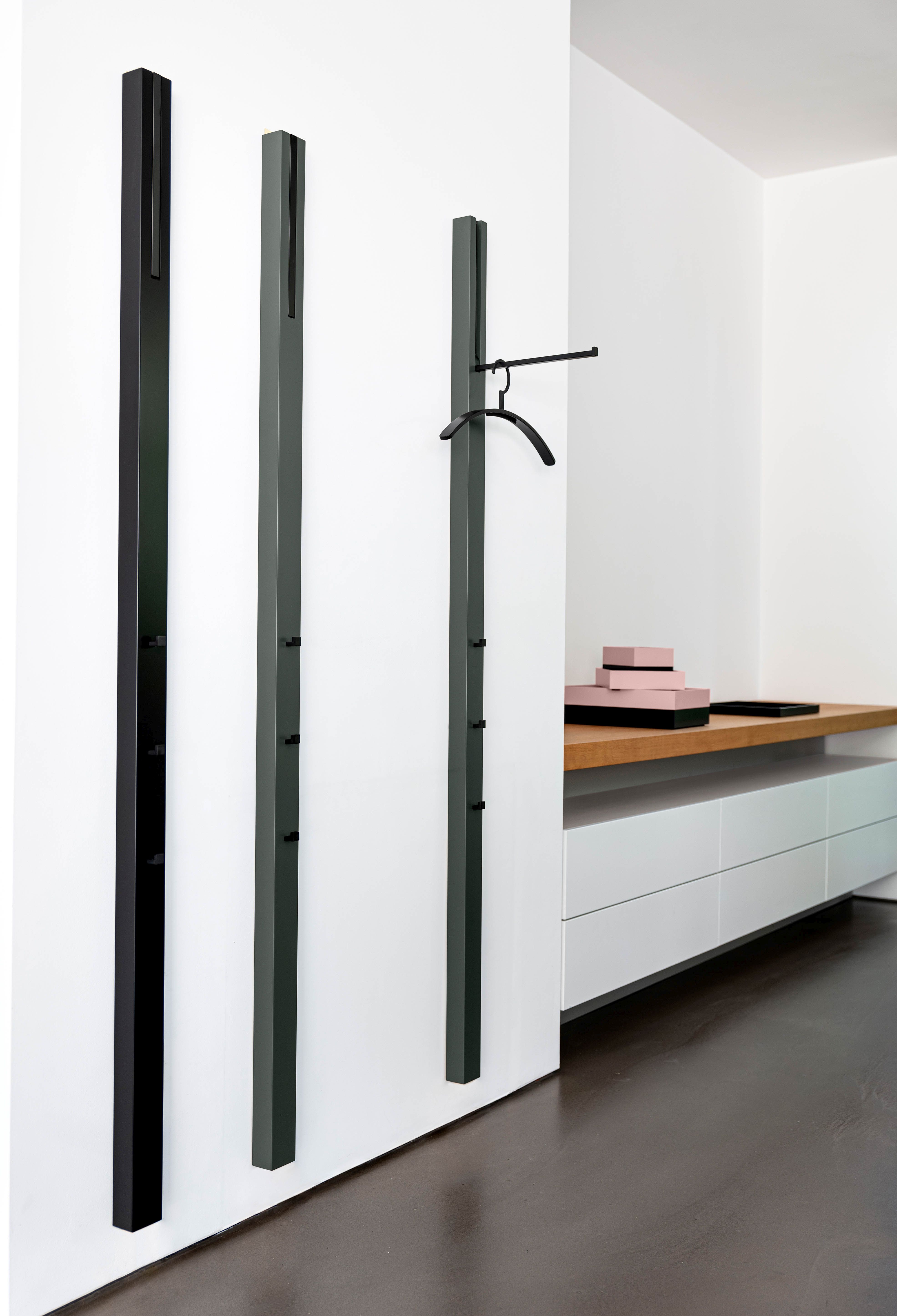Schönbuch Wandgarderobe Line