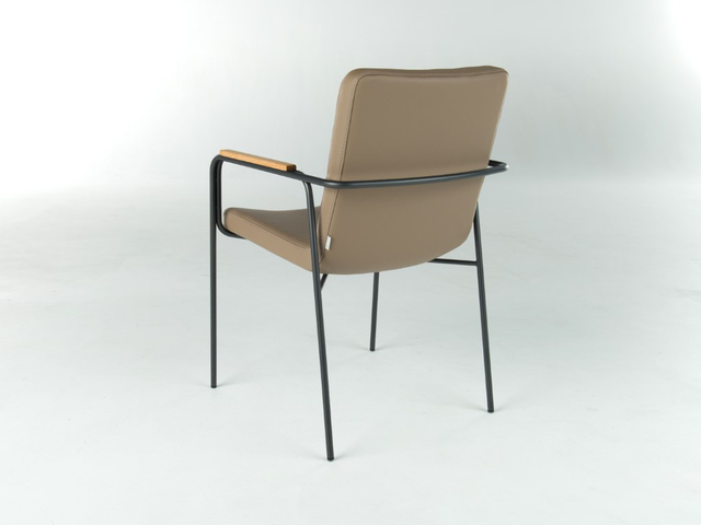 Bert Plantagie Armstoel Tibbe