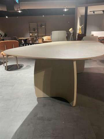 (Showroommodel) Mobitec Eettafel Dolmen Organic