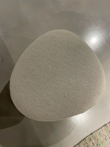 (Showroommodel) Eyye Poef Kivi Triangle Powder