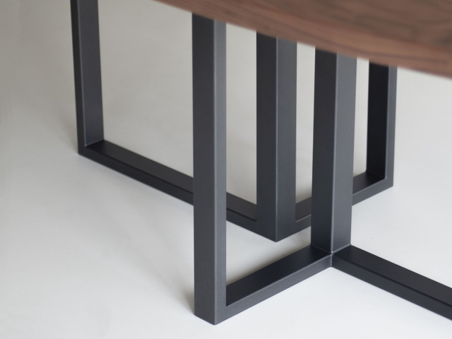 Bert Plantagie Eettafel Eris Ovaal