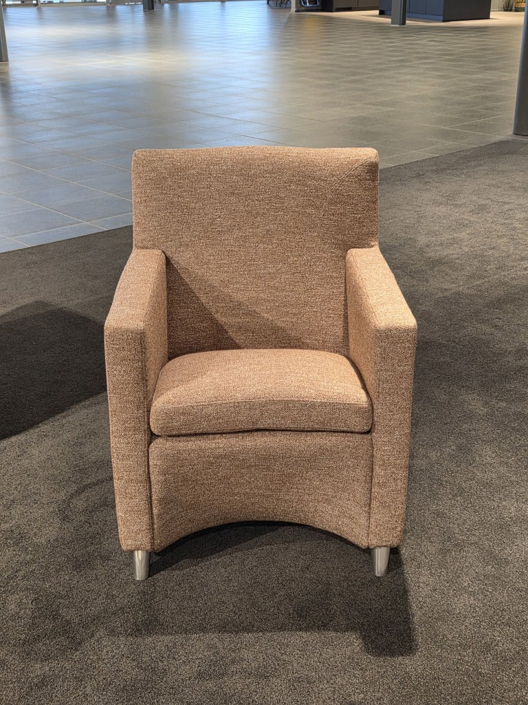 (Showroommodel)EvidenceByLeolux Fauteuil Dolcinea 