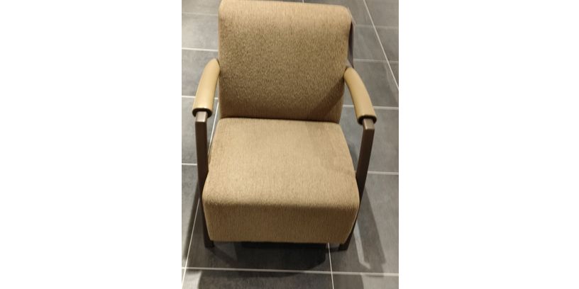 (Showroommodel)Montel Fauteuil Suzy Army