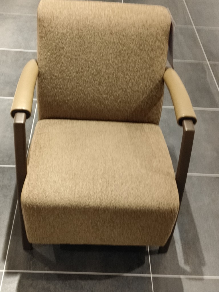 (Showroommodel)Montel Fauteuil Suzy Army