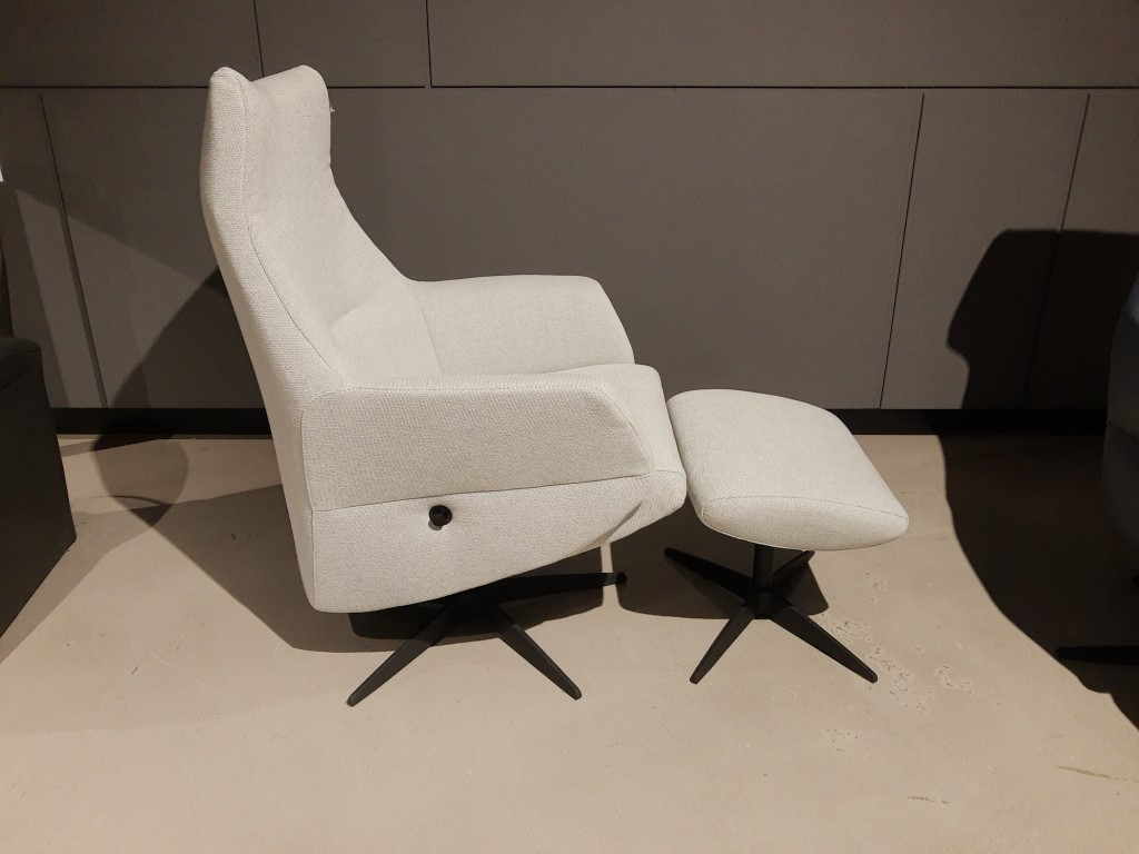 (Showroommodel) Movani Relaxfauteuil&hocker Fonko