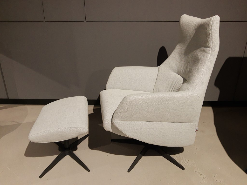 (Showroommodel) Movani Relaxfauteuil&hocker Fonko