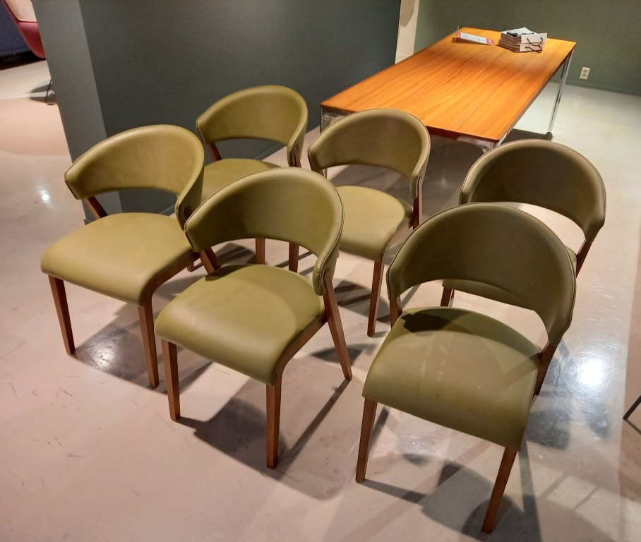 (Showroommodel) Hulsta Stoelenset S500 Olive S/6