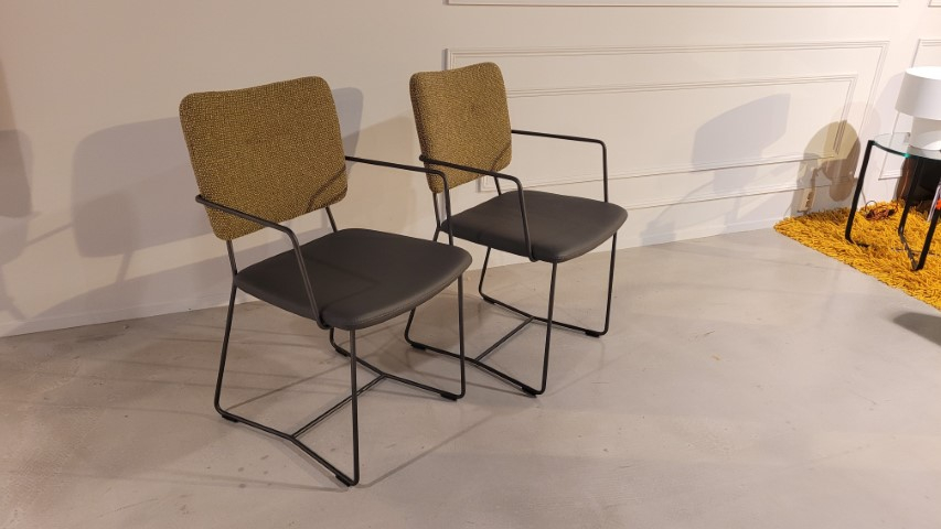 (Showroommodel)Bert Plantagie Armstoel Kiko S/2