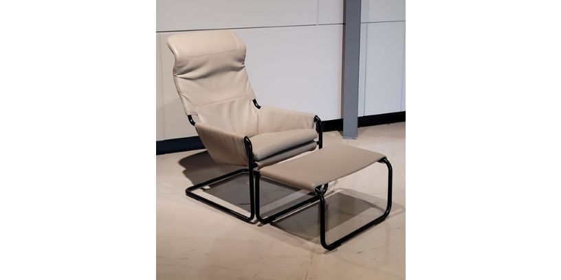 (Showroommodel) Durlet Fauteuil&Hocker Copacabana 