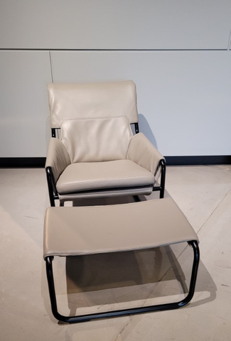 (Showroommodel) Durlet Fauteuil&Hocker Copacabana 