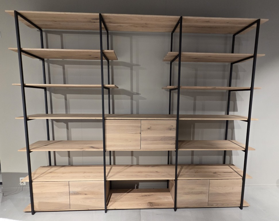 (Showroommodel) Studio Mik Cabinet Arezzo High