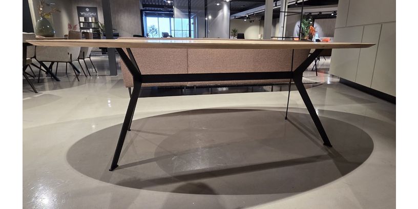 (Showroommodel) Studio Mik Eettafel Room