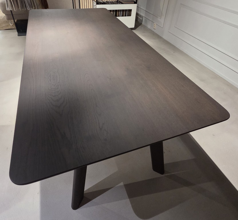 (Showroommodel) Topfrom Eettafel Arezzo Espresso
