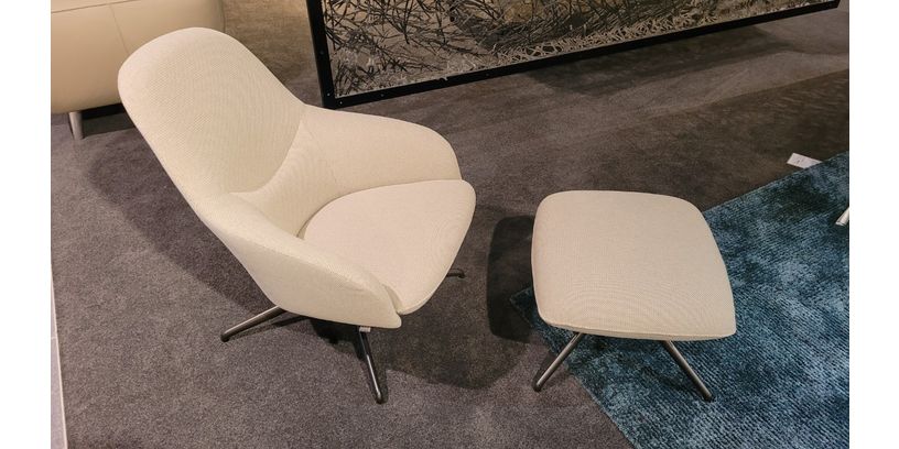 (Showroommodel) Leolux Draaifauteul & Poef Lanah