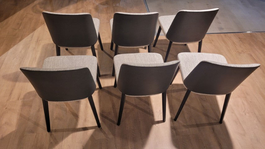 (Showroommodel) Montis Stoelenset Back Me Up S/6