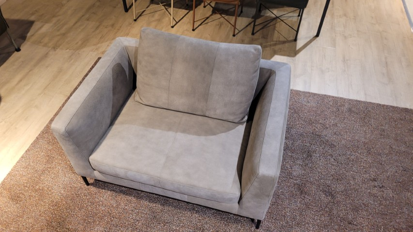 (Showroommodel)Montis Loveseat&Kussen Daley Seppia