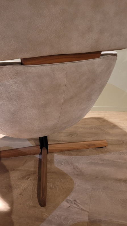 (Showroommodel) Montis Fauteuil & Hocker George