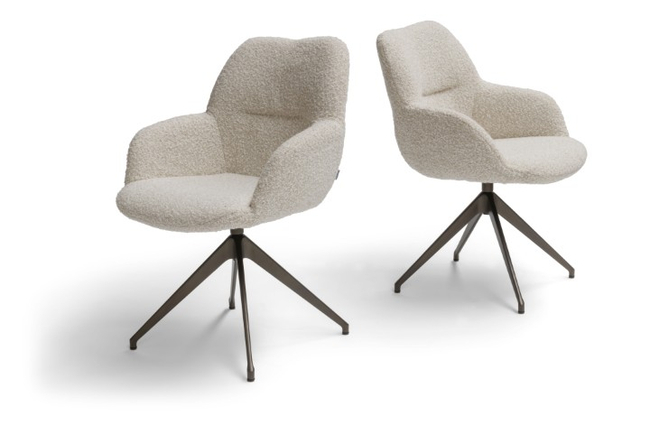 Bree's New World Armstoel Kiq Deluxe